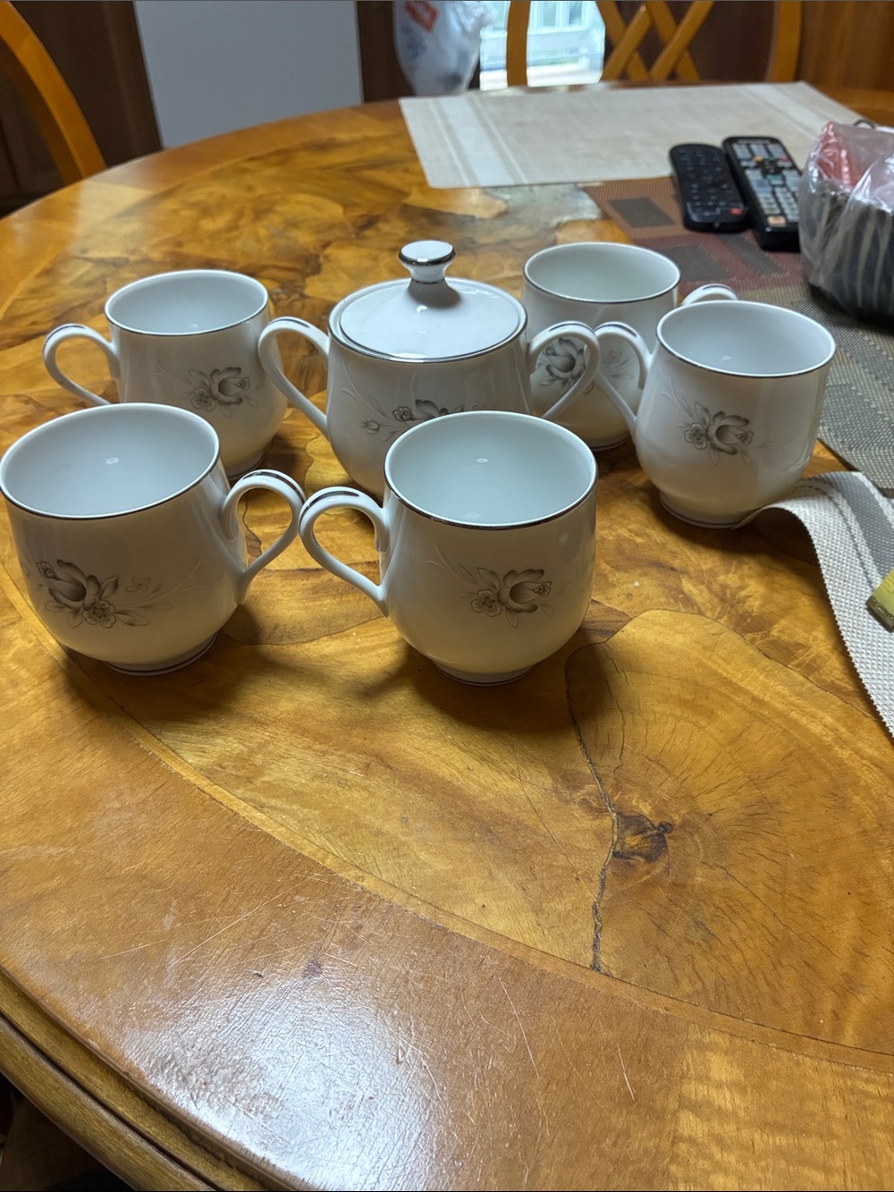 Sango white Porcelain Mugs with Subtle Floral Trim - 6Pc Set with Sugar Bowl